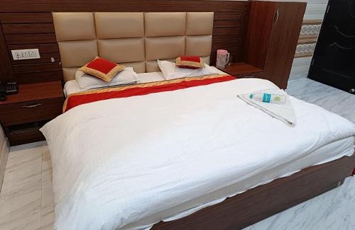 Katra Hotel | Abrol residency