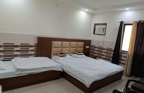 Katra Hotel | Abrol residency