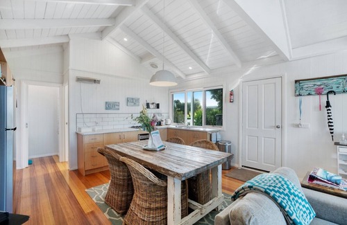 Tarwin Lower Cottage | Absolute Beach FrontagenSelf Contained CottagenFully equipped for your holiday