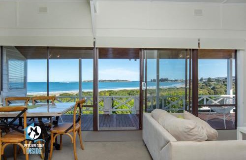 McCracken House | Absolute Beachfront 3BR 2BA Home w/Beach Track