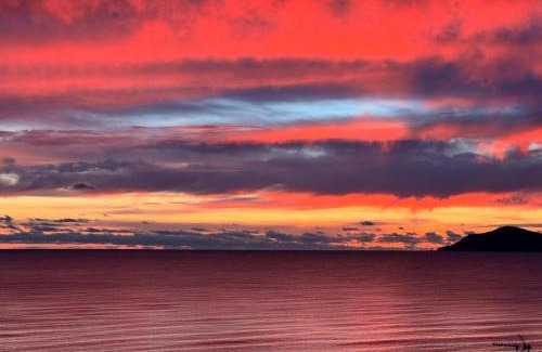 Raumati South House | Absolute Beachfront Holiday Home With Private Beach Access To Swim Beach Spectacular Sunsets