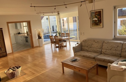 Dittelbrunn Apartment | Absolute Ruhe in Zentraler Lage - wir Freuen uns auf Sie!