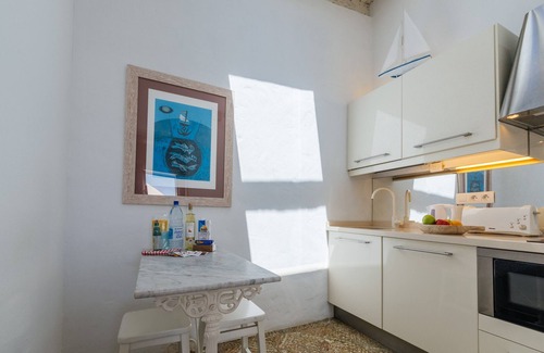 El Golfo Apartment | Abuelos, Sea Views -Casa Rural Caleton del Golfo