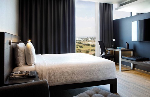 Jurica Hotel | AC Hotel by Marriott Queretaro Antea