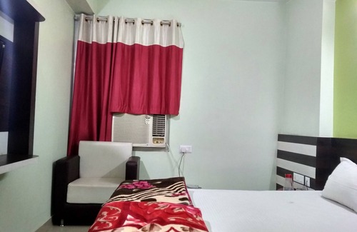 Gaya Hotel | AC room at Hotel Viraat Inn(near Gaya Railway Station)