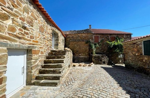 Sarzedas House | acalma - sesmo