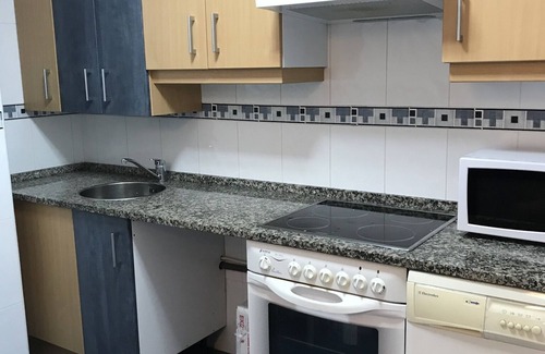 Pravia Condo | Accommodation for 6 near the coast and Oviedo