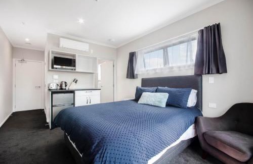 Papatoetoe Hotel | ACL Studio Units