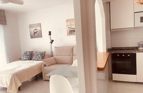 La Marina Apartment | Acogedor estudio La Marina