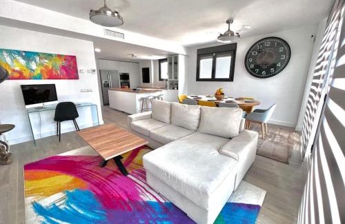 Villa de Vallecas Villa | Acogedora casa en Madrid con piscina privada, jacuzzy y garaje