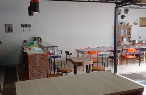 Neva House | Acomodação e lazer no centro de Cascavel