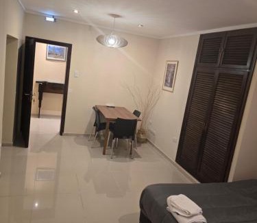 General Roca Apartment | Aconquija Suites