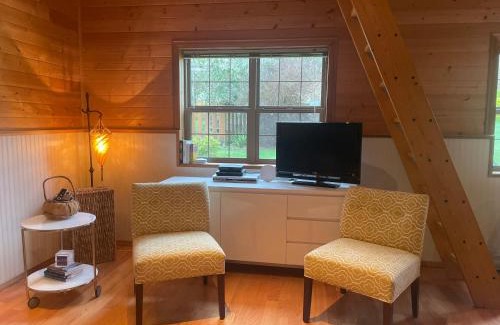 Otter Point Apartment | Acre By the Sea Guest Suite