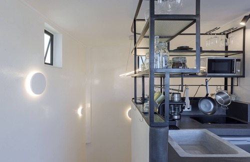 Psirri Apartment | Acropolis View Jacuzzi Apartment