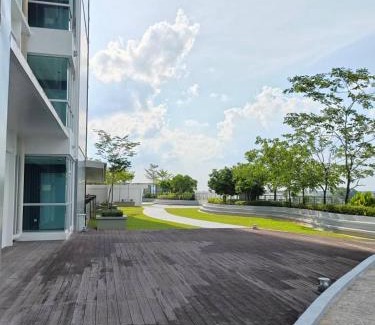 Pusat Komersil Lee Ling Apartment | Adam's Staycation Metrocity Kuching