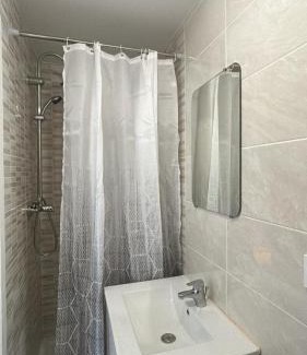 Bourgeonniere-Petit Port Apartment | Adar 01