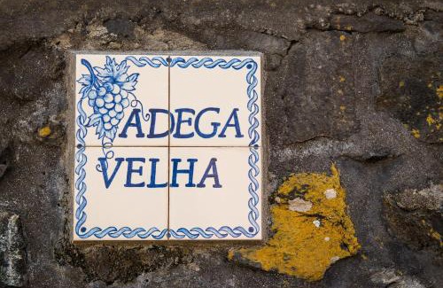 Calheta de Nesquim House | Adega Velha