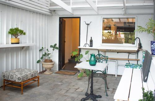Hackney Apartment | Adelaide CBD Cozy Stay at Secluded Botanic Cottage with Free Parking