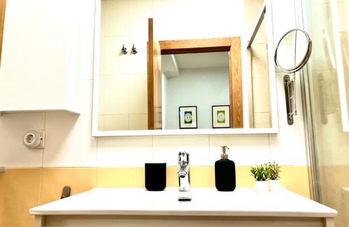 El Palmar Apartment | Adelfa - 2 hab, AA, parking gratis, junto Hospital