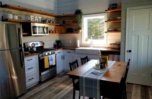 Margaree Valley Cottage | Adonai Cozy Cottage 6 retreat w/mountain views, 10 min from Cabot Trail