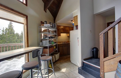Government Camp House | Adorable and Spacious Cabin in the Heart of Government Camp -Close to Ski Access