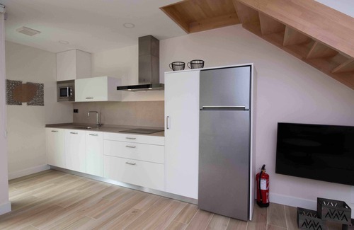 Poo Apartment | Adosado-duplex Marea Baja 2; Zona Playa, Ideal Familias, Parejas y Amigos