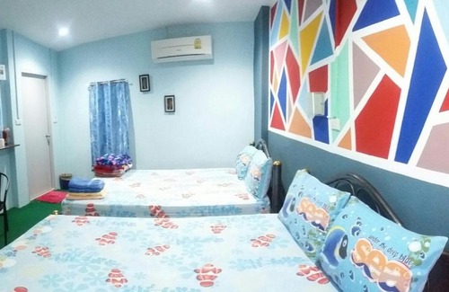 Tha Thaewawong Bed & Breakfast | Adrian View resort