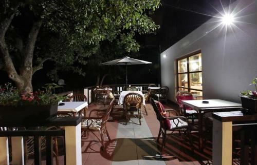 Jezerce House | Adriana Guesthouse