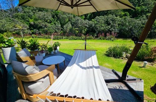 Hot Water Beach House | Adventurer's Chest - Taiwawe