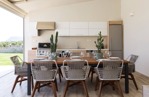 Stavromenos Villa | Aelia Residence, Wellness & Leisure with 100m² Heated Pool, Whirlpool, Sauna&Gym