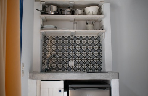 Naxos House | Aeraki Studios & Apartments
