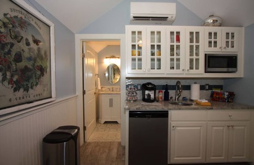 Fredericksburg Cottage | Agape side is just one block from historic main street, 50A EV plug available