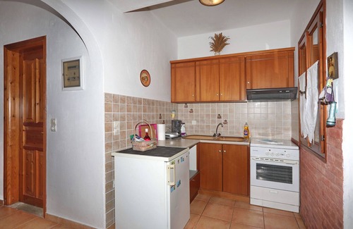 Stafylos House | Agravlis comfortable country house with swim pool