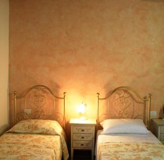Montegiorgio House | Agriturismo Fara