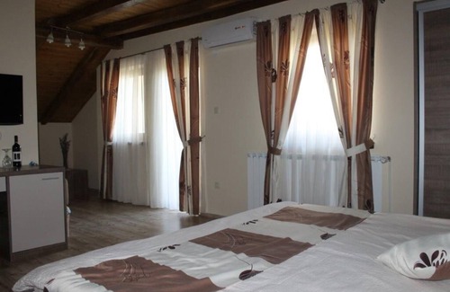 Leticani House | Agrotourism Vinia