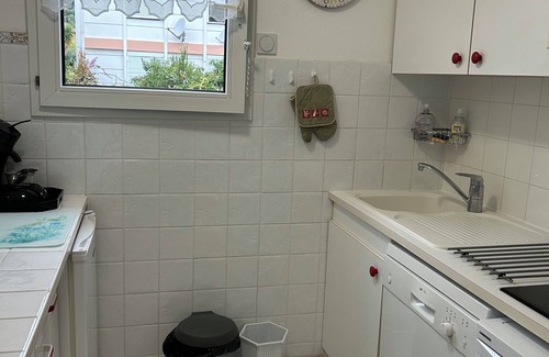 Cavalaire-sur-Mer Apartment | AIR-CONDITIONED APARTMENT WITH SWIMMING POOL IN RESIDENCE