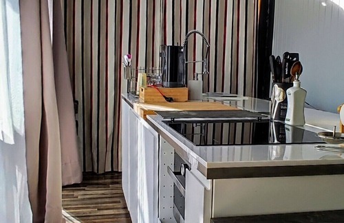 Frejus House | air-conditioned mobile home, all comforts, in a 5* estate