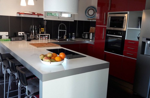 Prades-le-Lez House | Air-conditioned modern villa 145m², 4 bedrooms pool and garden at 20 'beaches