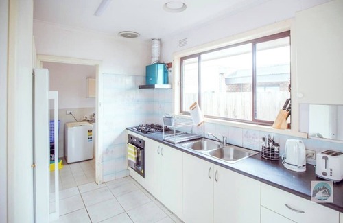 Clayton South House | Aircabin - Clayton South - Cozy - 3 Beds Duplex