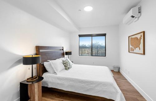 Juneau Apartment | Airport Access with Stunning View A203