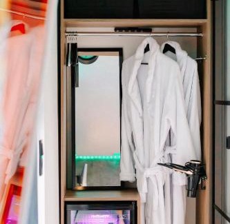 Wetzendorf Apartment | Airport Apart Exklusiv Apartment mit eigenem Whirpool 2,5 km vom Flughafen Nürnberg