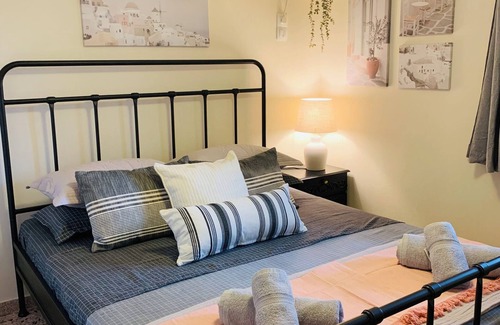 Spata-Artemida House | Airport Cottage House