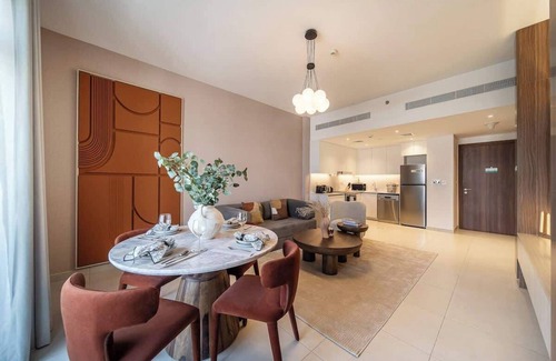 Umm Suqeim 3 Apartment | Airstay | Upscale 1BR | Iconic Burj Al Arab Views!