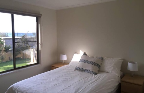 Ventnor House | Airy Beach Escape in Ventnor