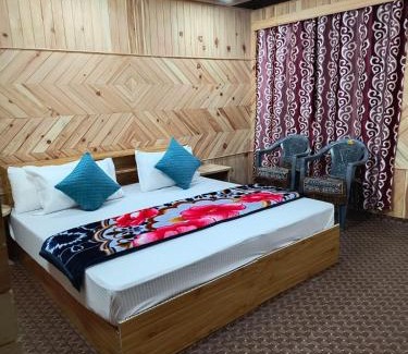 Rakchham House | AKA Homestay Chitkul By Soma Stays