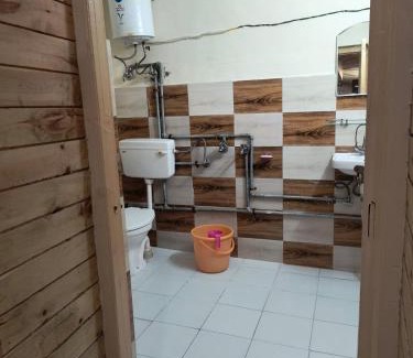 Rakchham House | AKA Homestay Chitkul By Soma Stays