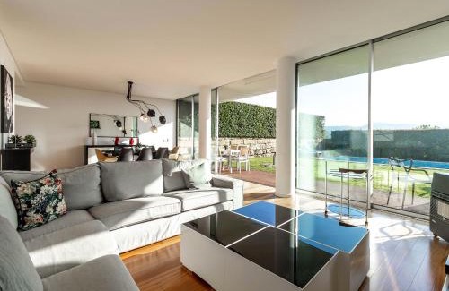 Santa Maria e Sao Miguel Villa | Akivillas Sintra Stone
