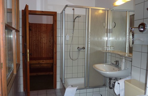 Harpstedt Hotel | AKZENT Hotel Zur Wasserburg , bed & breakfast