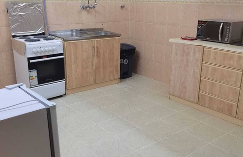 Al Harra Al-Sharqiah Apartment | Al Eairy Furnished Apt Al Madinah 3