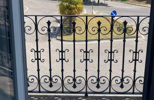 Castanheira de Pera House | AL & Snack Bar Éden